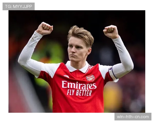 德容与厄德高：中场创造力的差异根源与组织逻辑对比