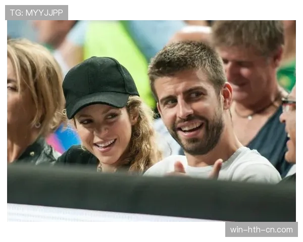 杰拉德·皮克居然这样用超豪车接孩子，日常也太像富豪大佬了吧？